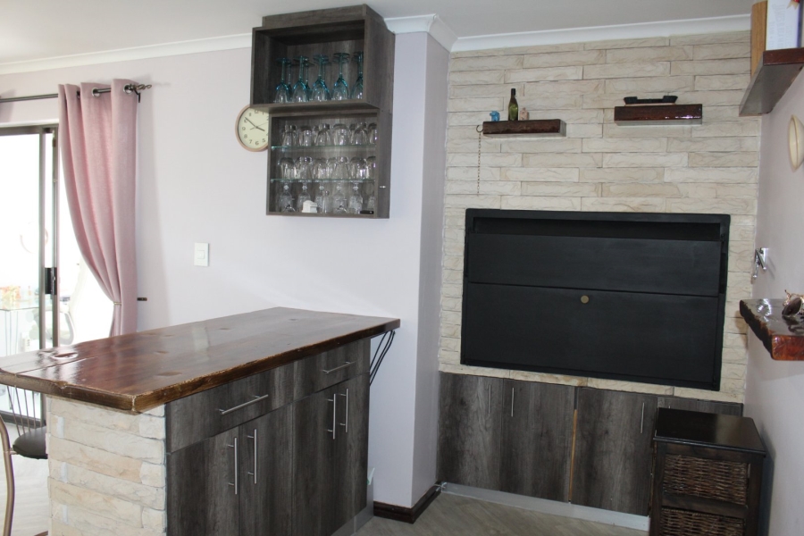 4 Bedroom Property for Sale in Rouxville Western Cape